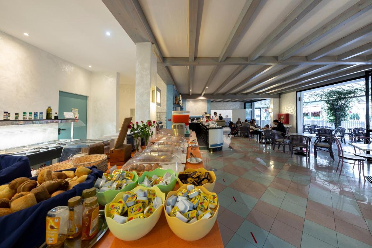 Hotel Olanda Jesolo Extérieur photo
