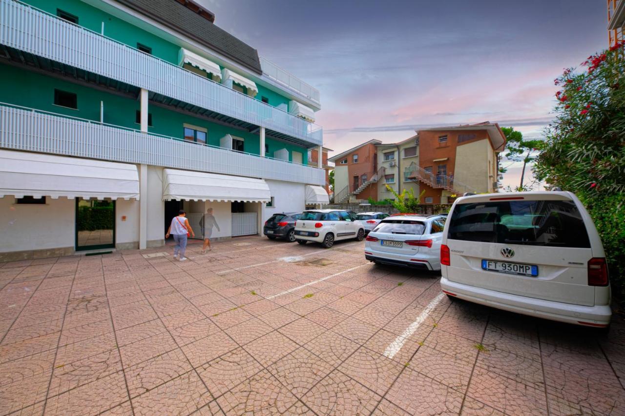 Hotel Olanda Jesolo Extérieur photo